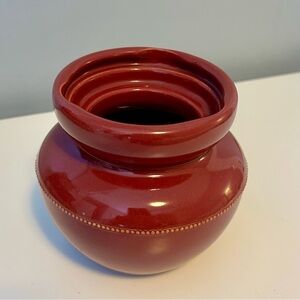 Vintage Crown Devon Oxblood Planter Burgundy 
Ceramic Jardiniere England